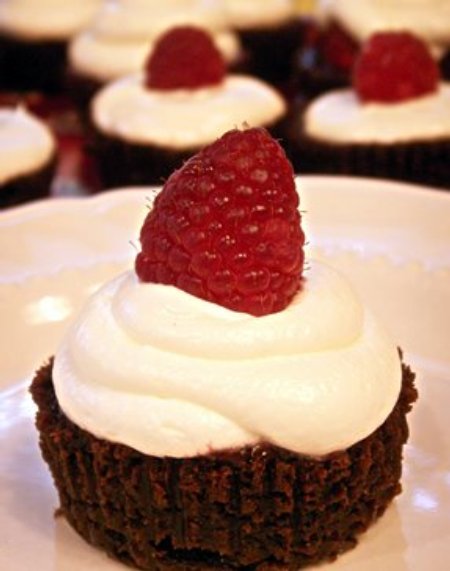 Click image for larger version

Name:	flourlesschoccupcakes.jpg
Views:	262
Size:	36.2 KB
ID:	249524