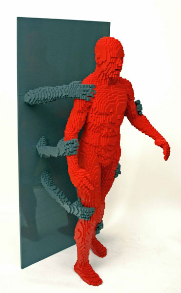 Click image for larger version

Name:	Incredible-LEGO-Art-by-Nathan-Sawaya-grasp.jpg
Views:	9383
Size:	33.0 KB
ID:	250492